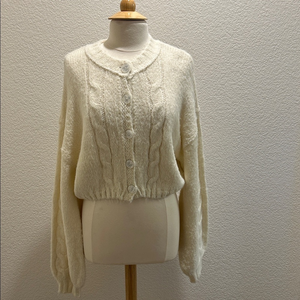 Free People Willow Cream Cable Knit Long Sleeve Crop Button Cardigan Sweater L